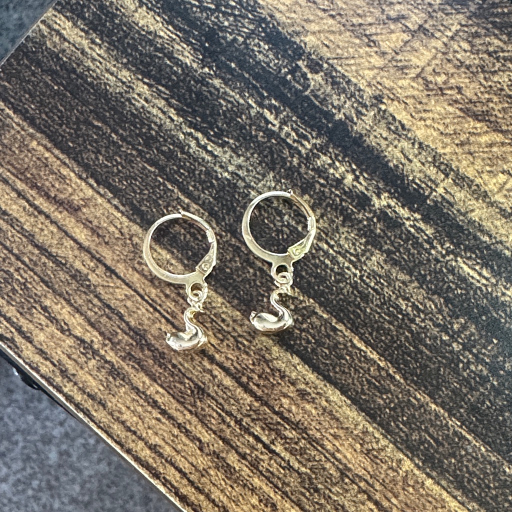Francescas Elegant Gold Dangle Earrings 6$